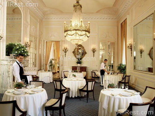 Hotel Du Palais 57